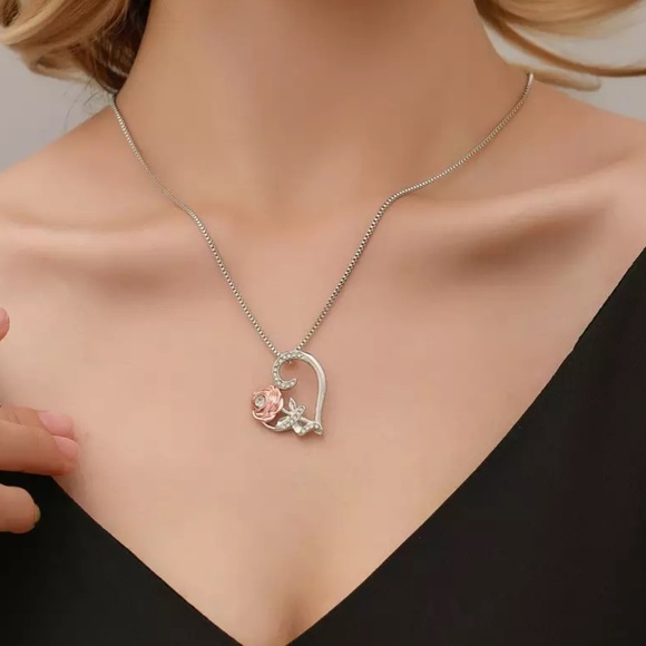 Jewelry - Heart Rose Diamond Silver Necklace NEW
